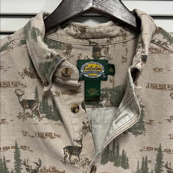 Vintage Cabelas Chamois Flannel Button Down in Deer and Forest Print - Picture 2 of 5